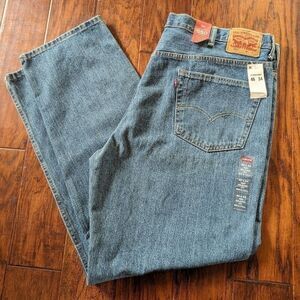 Levi's 550 relaxed fit 46 X 34 jeans